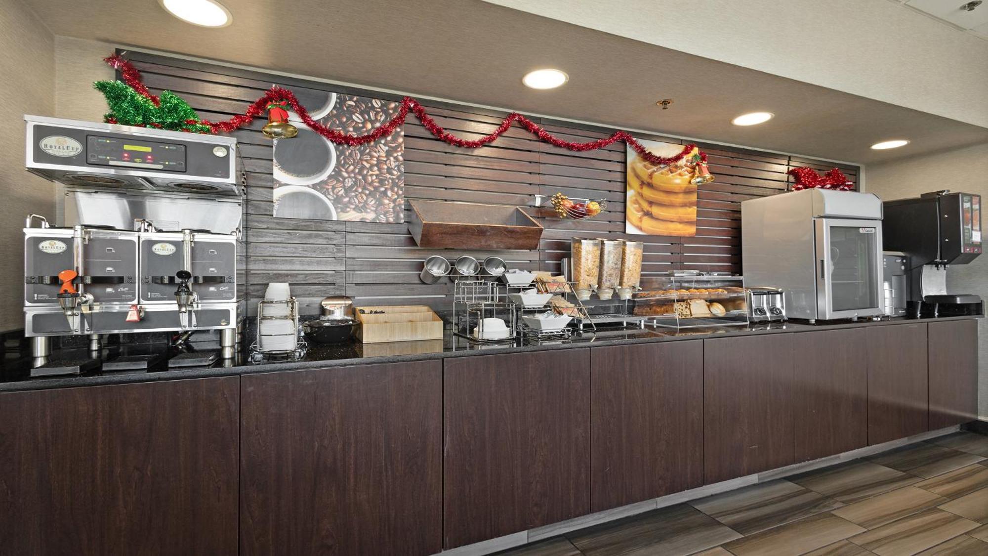 Howard Johnson By Wyndham Sacramento Downtown Bagian luar foto